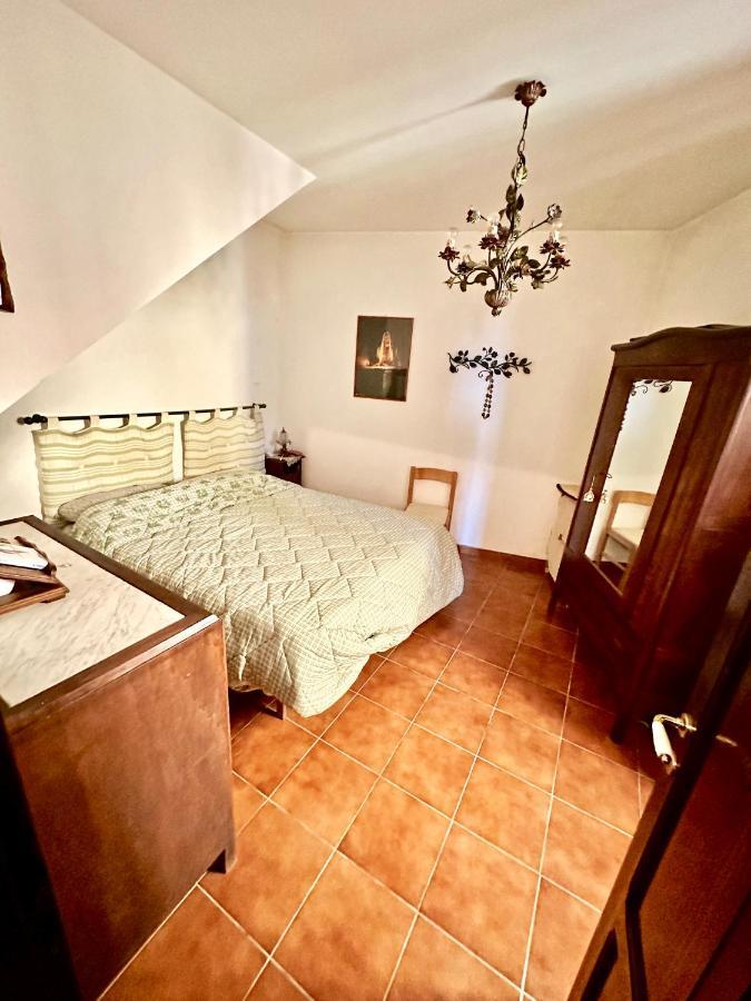 Вілла Casa San Ferrante Челано Екстер'єр фото